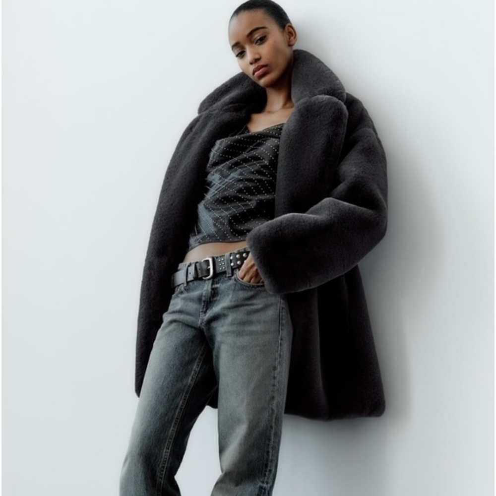 Zara Black Faux Fur Coat - Picture 3 of 16